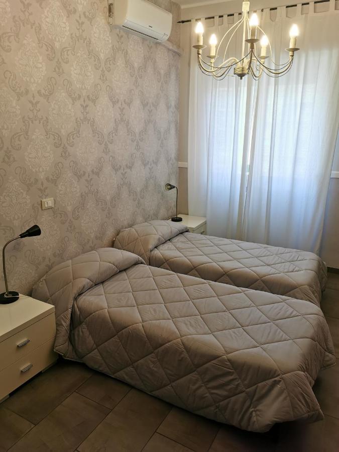 Bed And Breakfast Piramide Rom Exteriör bild